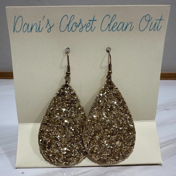 Jewelry - Chunky Gold Glitter Sparkly Earrings